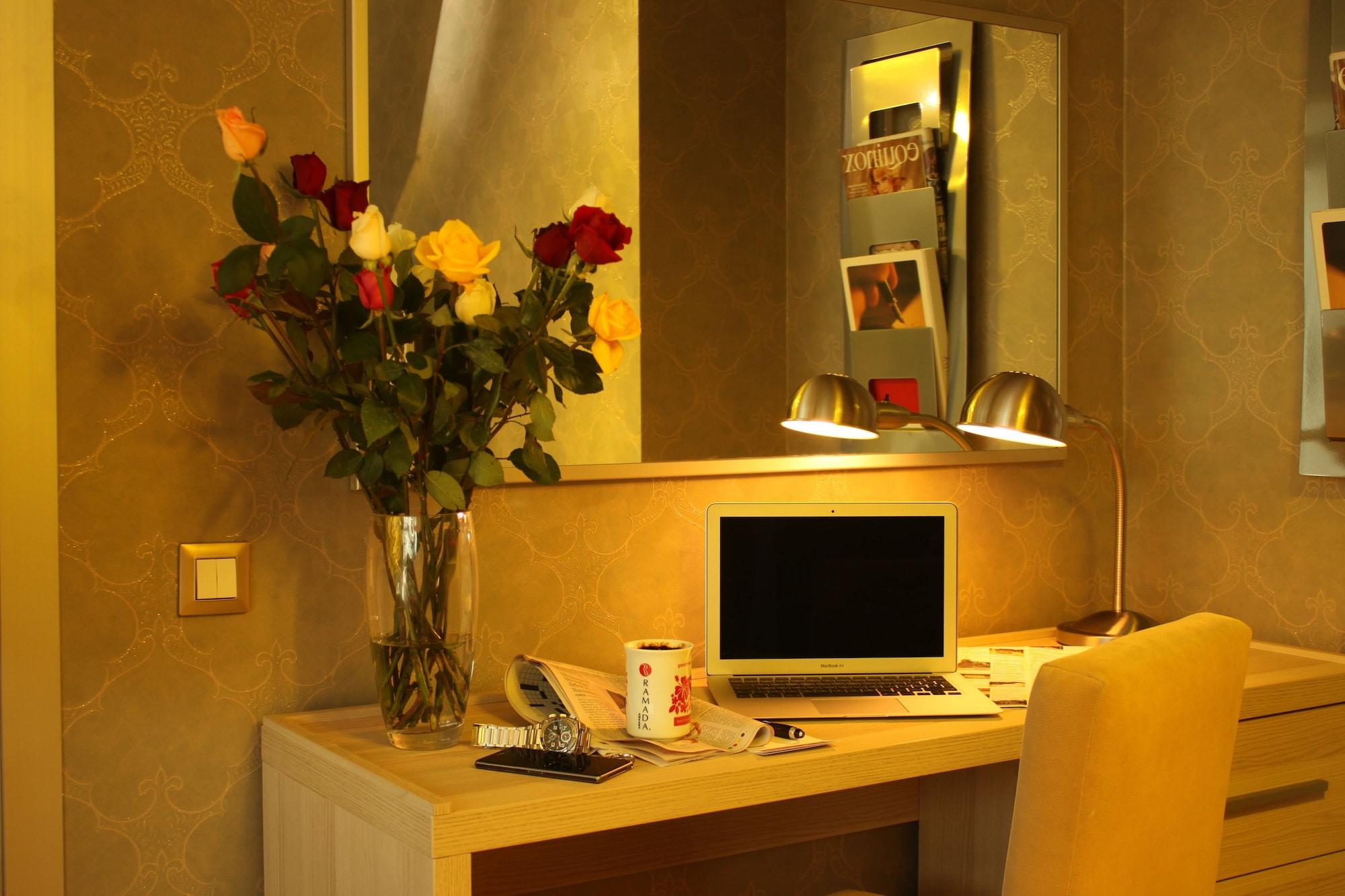 รามาดา บาย วินด์แฮม อังการา Hotel ภายนอก รูปภาพ