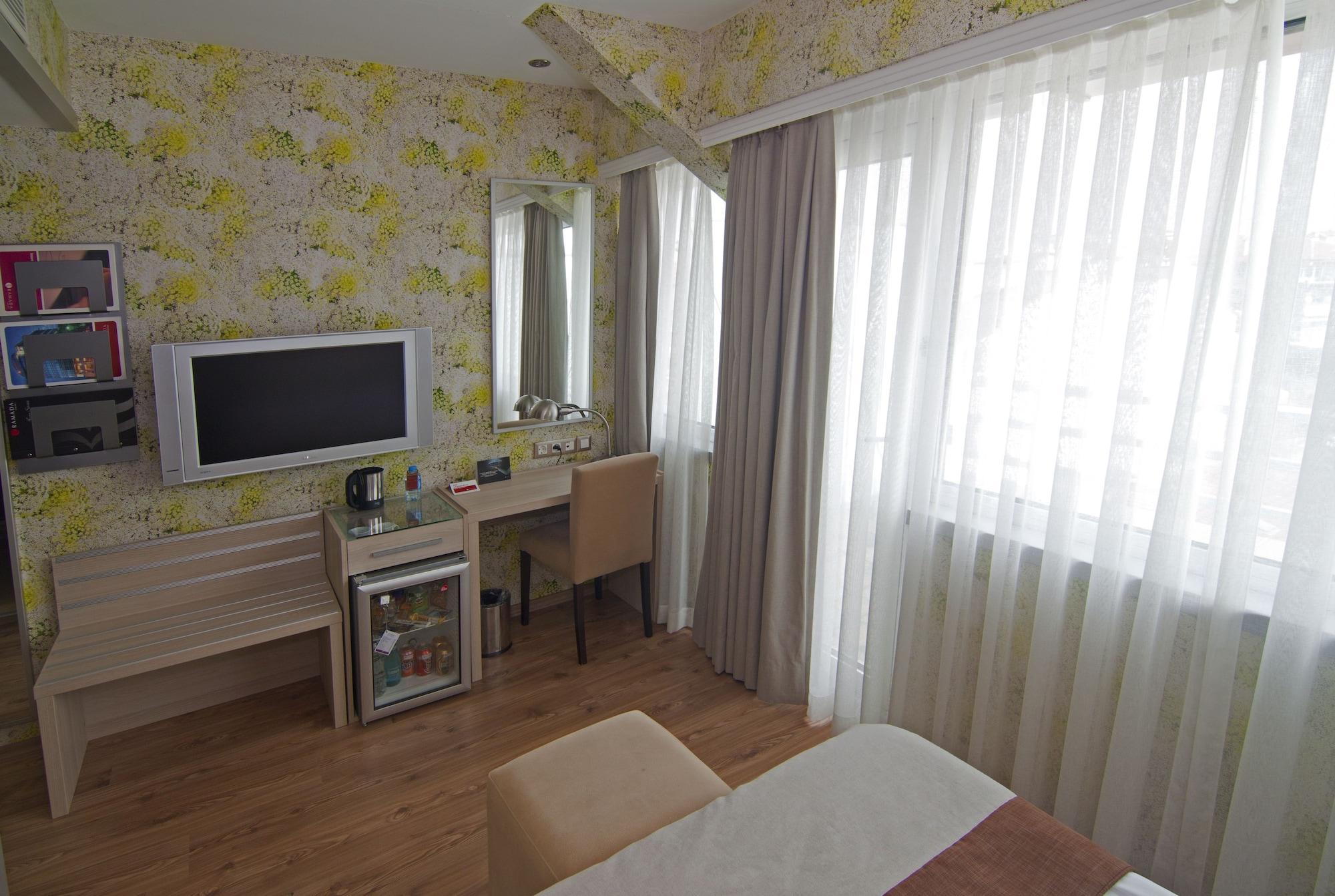 รามาดา บาย วินด์แฮม อังการา Hotel ภายนอก รูปภาพ