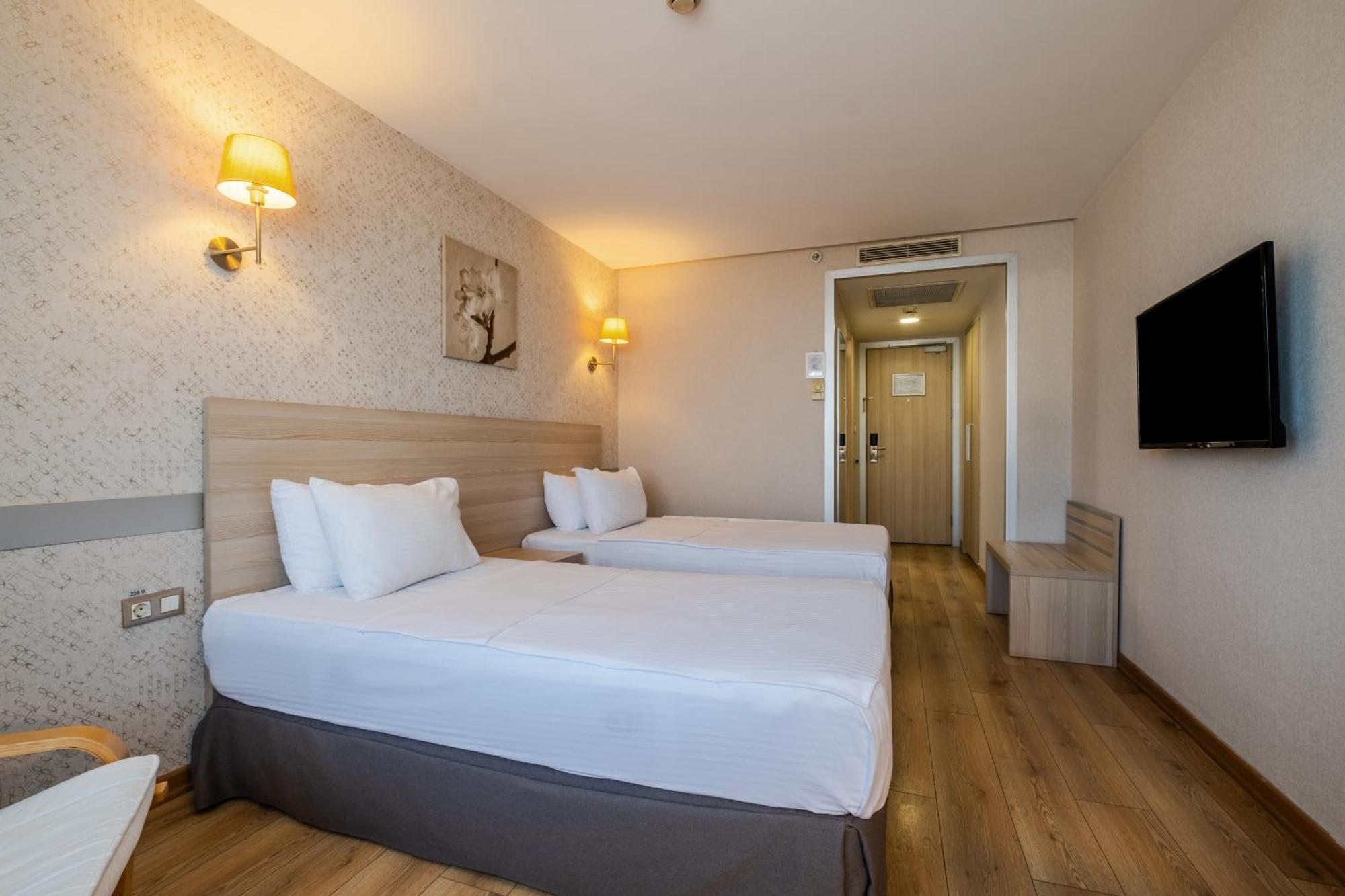 รามาดา บาย วินด์แฮม อังการา Hotel ภายนอก รูปภาพ